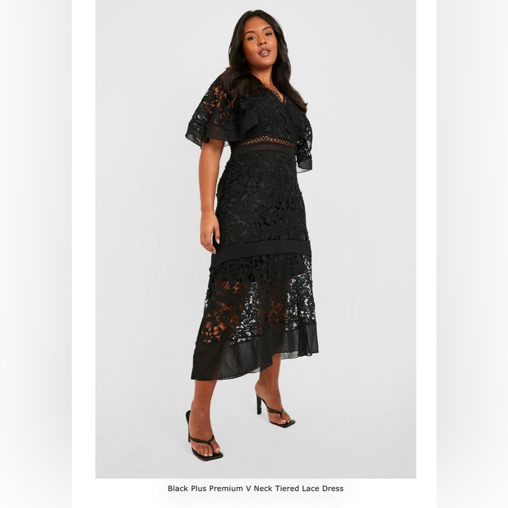 Boohoo Plus Premium V Neck Tiered Lace Dress Size US 24